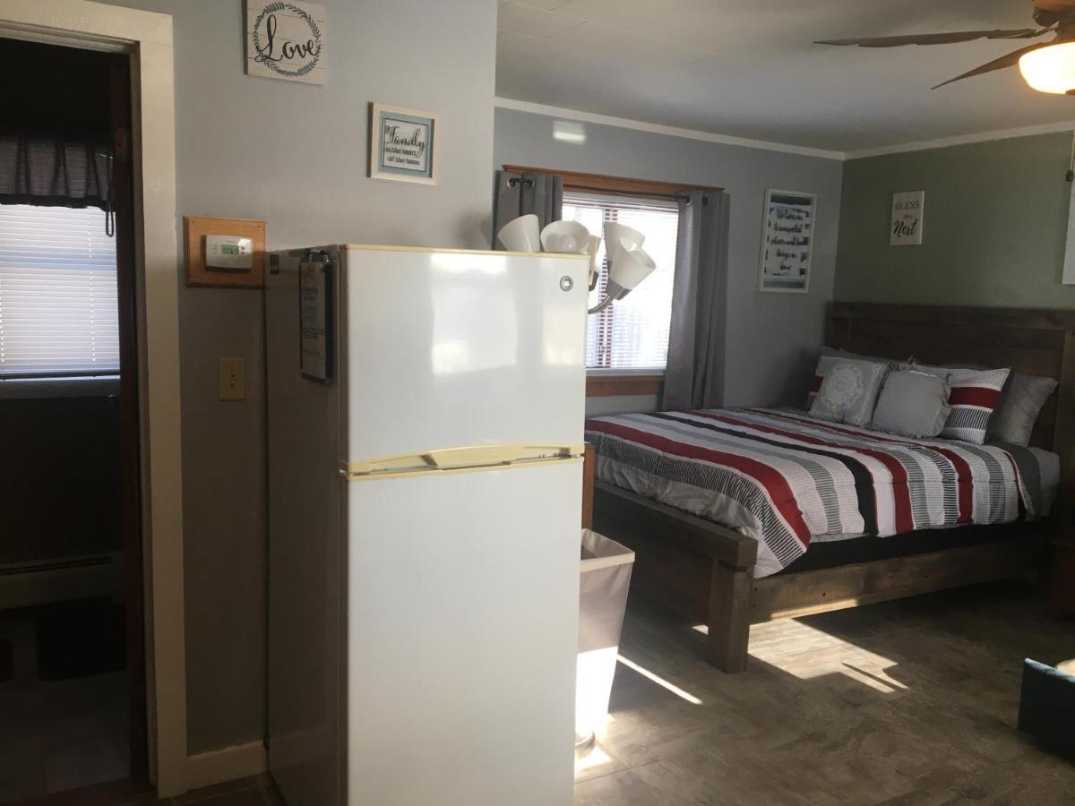Home Away From Home, Recently Renovated North Troy Kültér fotó